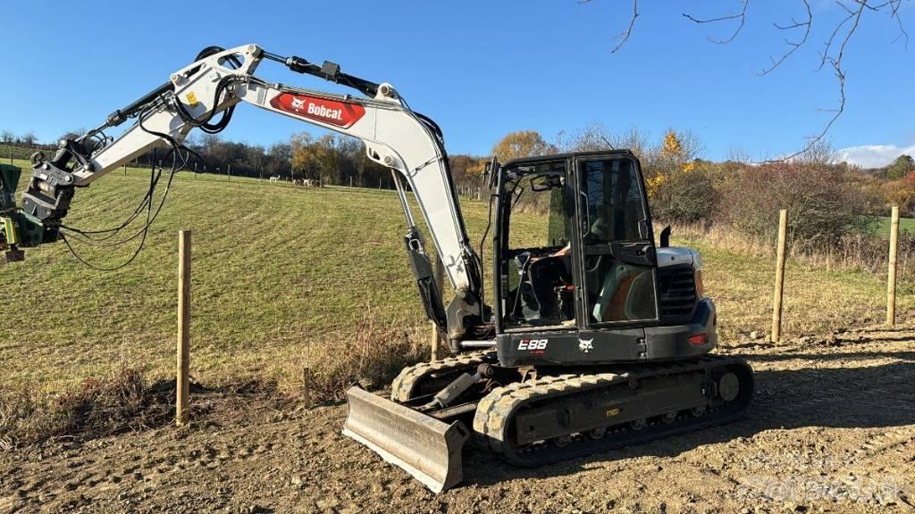 Bobcat E 88 Cargadoras y excavadoras frontales