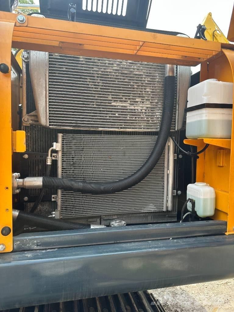 Hyundai 220LC-9S Excavadoras sobre orugas