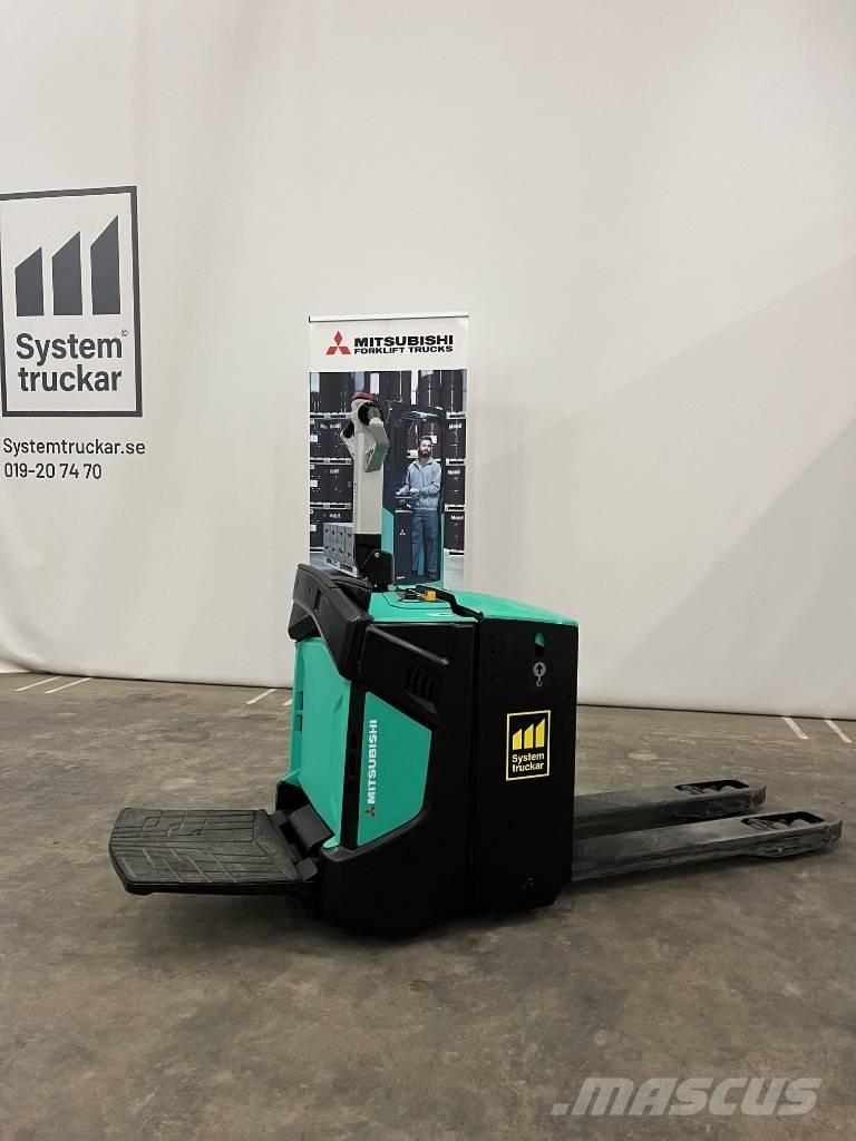 Mitsubishi PBV20N2 Montacargas manual