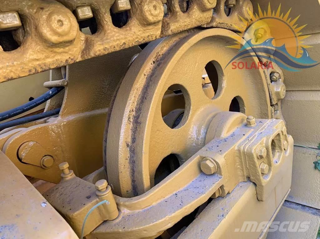 CAT D 5 K Buldozer sobre oruga