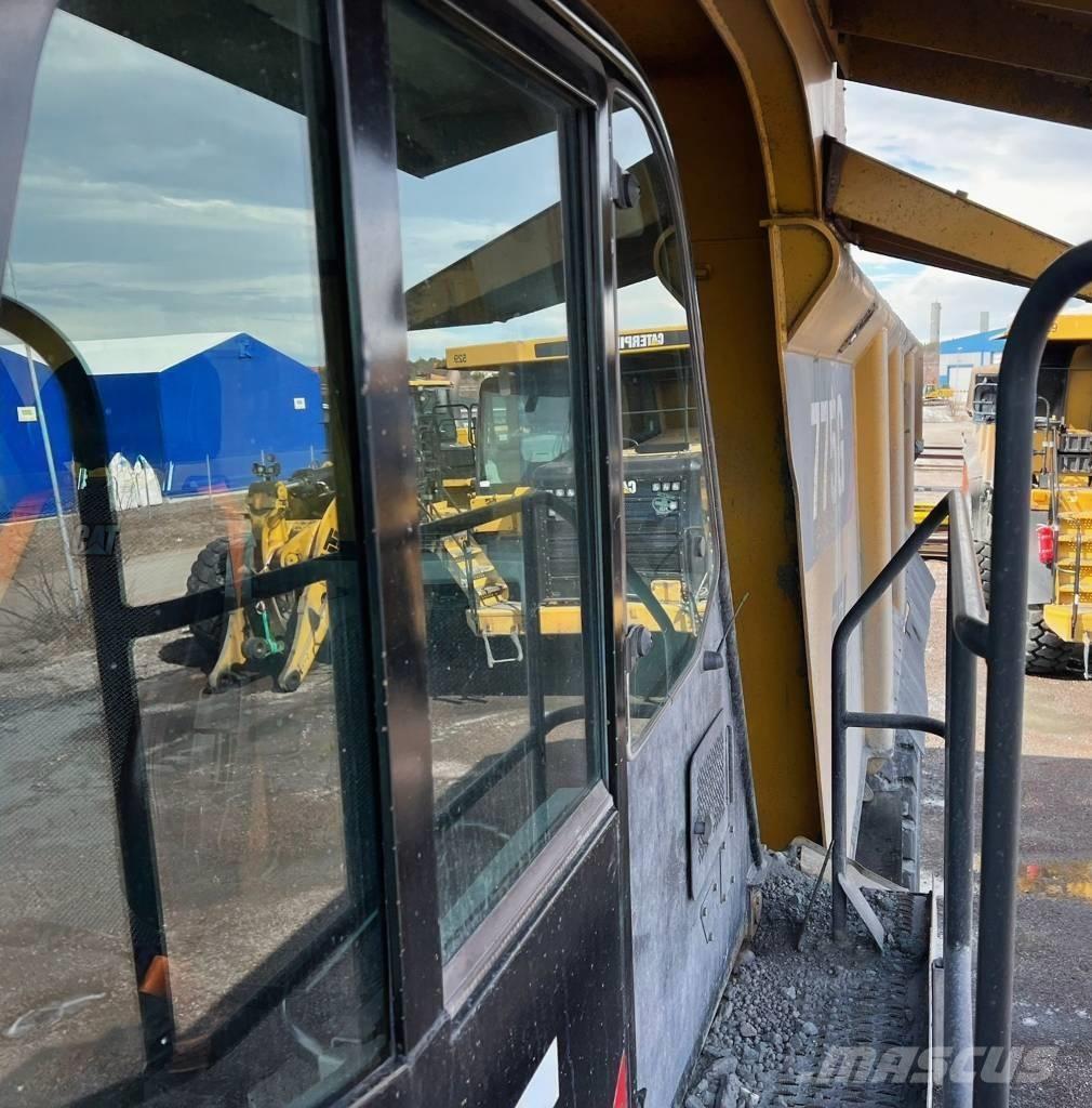 CAT 775 G Camiones de volteo rigidos