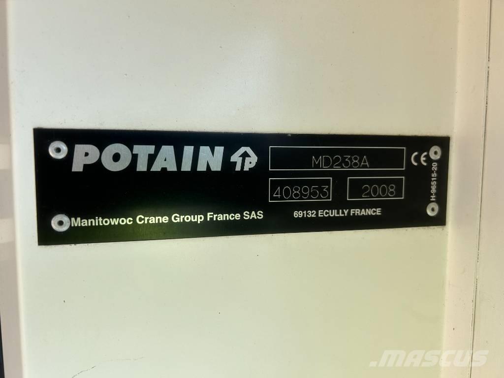 Potain MD238A-J10 Grúas torre