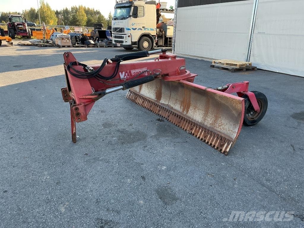 VM 300 JH Rastras para caminos