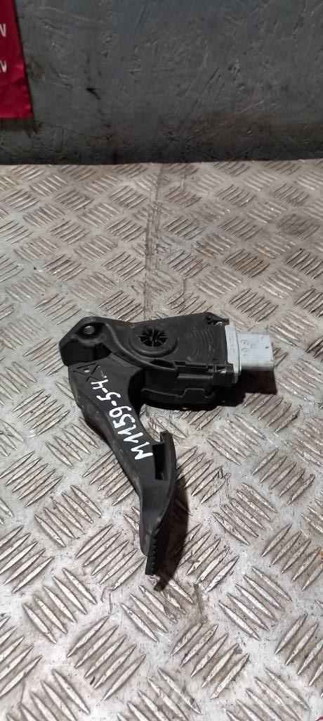 MAN TGX  81259706103 Cabinas