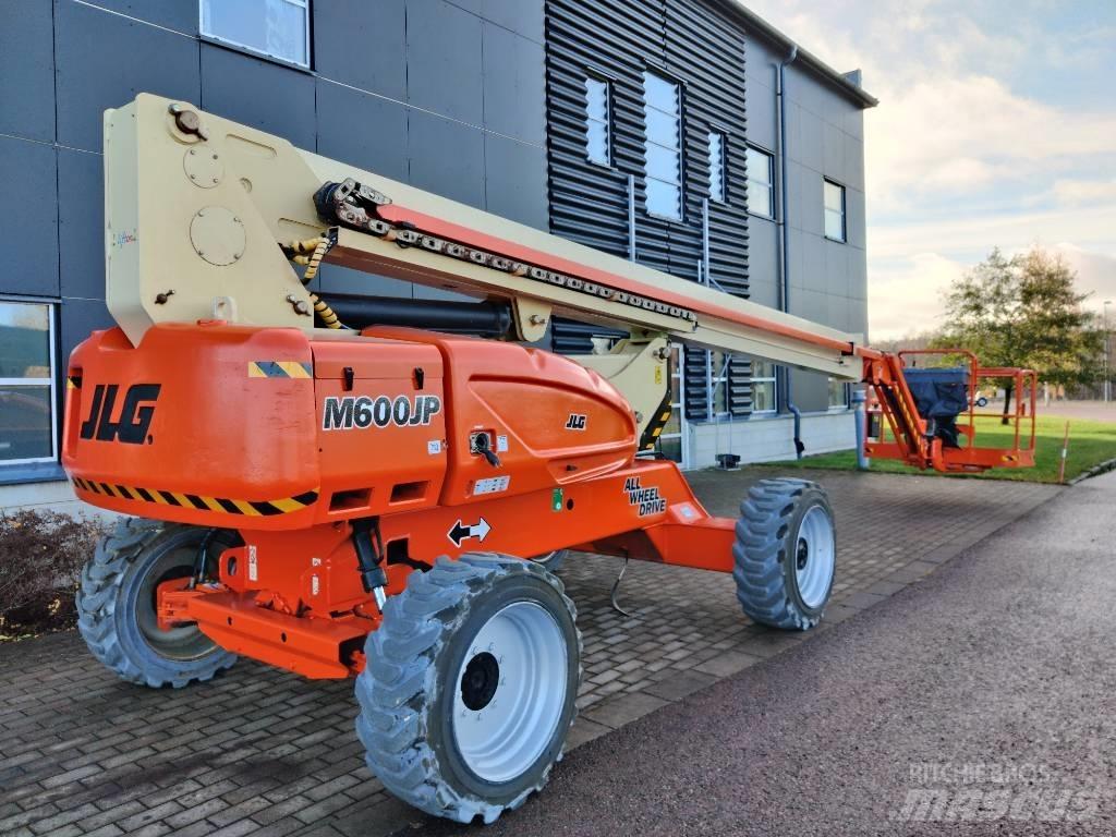 JLG M600JP Bomlift Plataformas con brazo de elevación manual