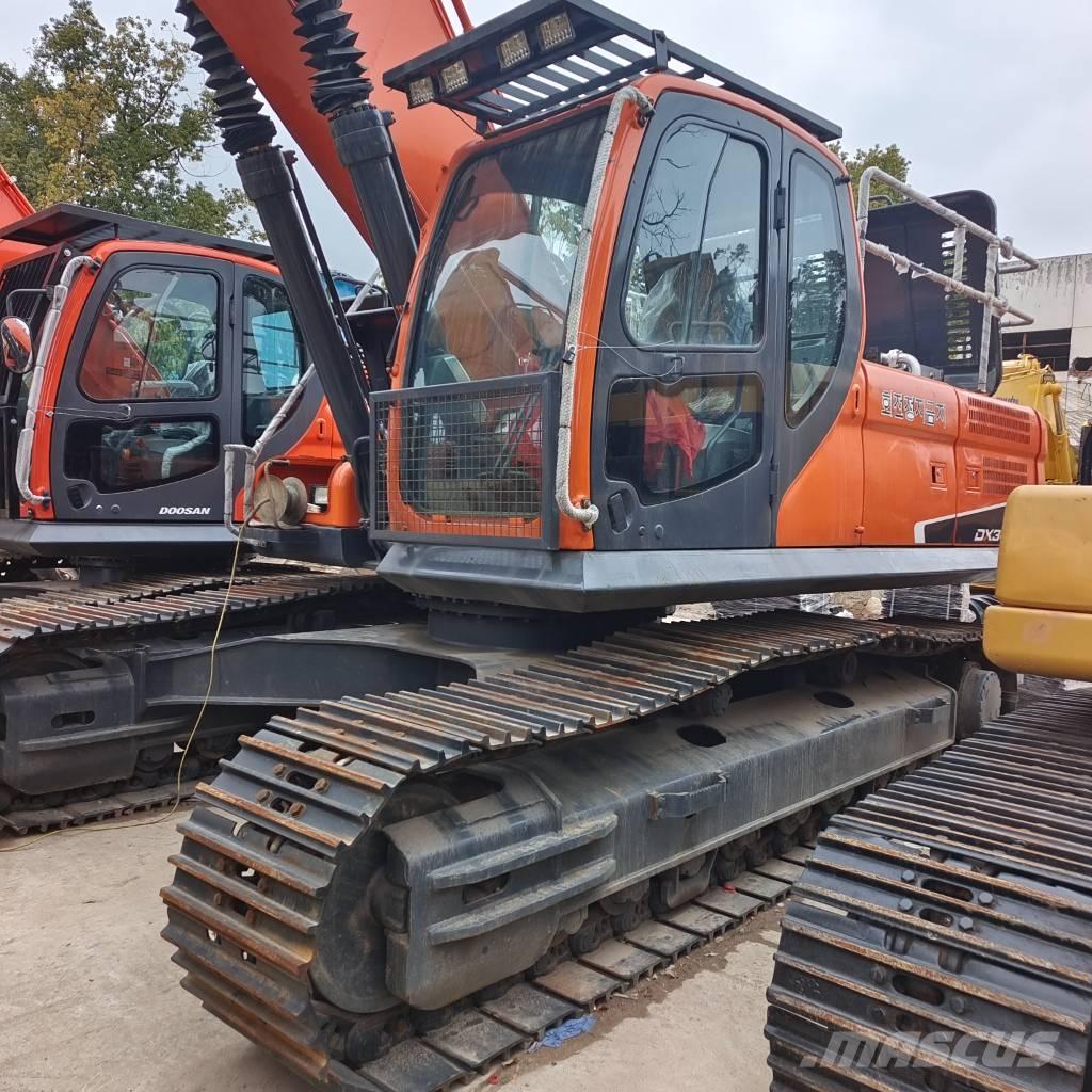 Doosan DX 300 LC Excavadoras sobre orugas