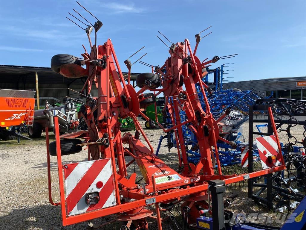 Kuhn GF8702 Rastrilladoras y rastrilladoras giratorias