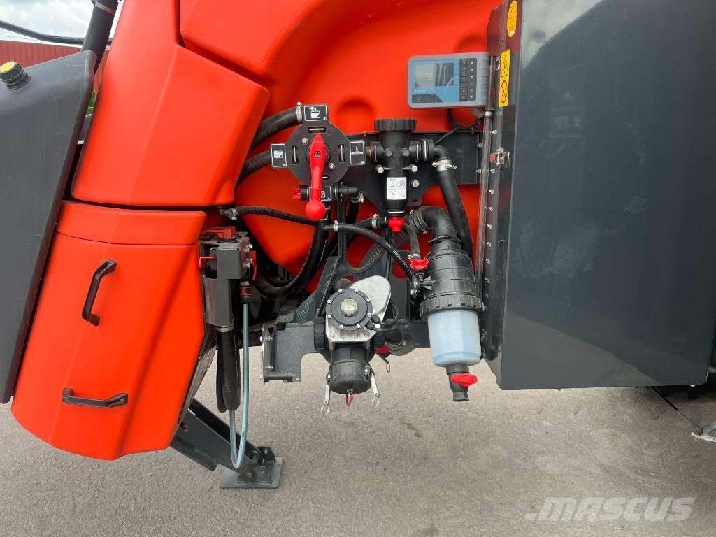 Kubota XTS 4 Pulverizadores arrastrados