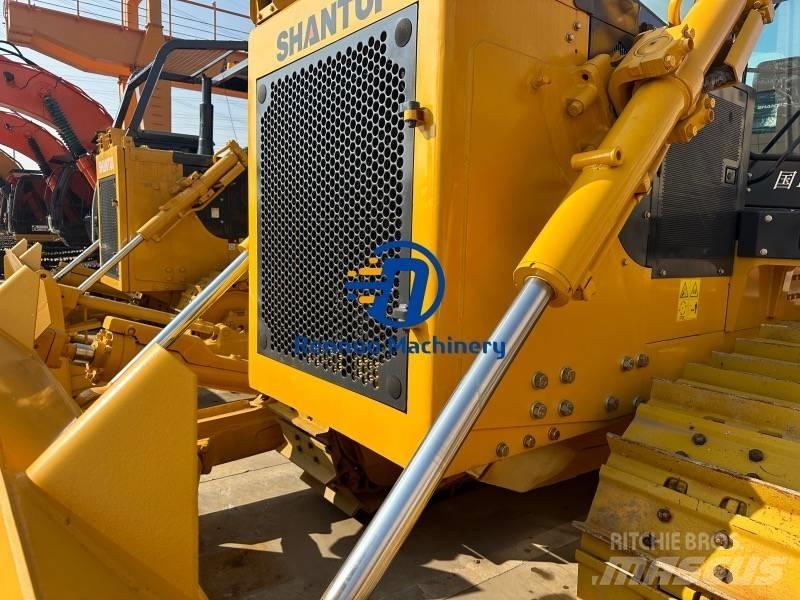 Shantui SD 22 Buldozer sobre oruga