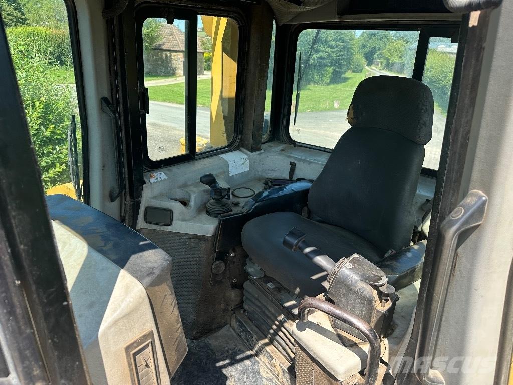 CAT D 6 T LGP Buldozer sobre oruga