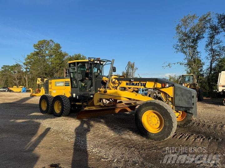 Komatsu GD655-6 Niveladoras