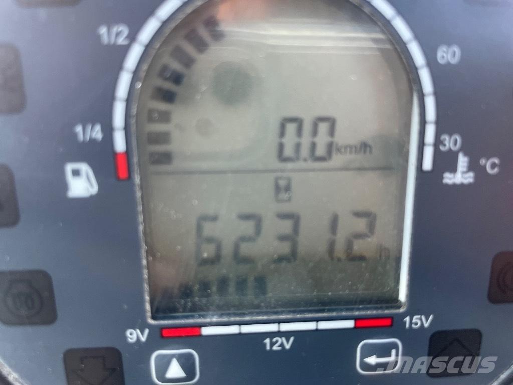 Nilfisk CR 3500 Barredoras