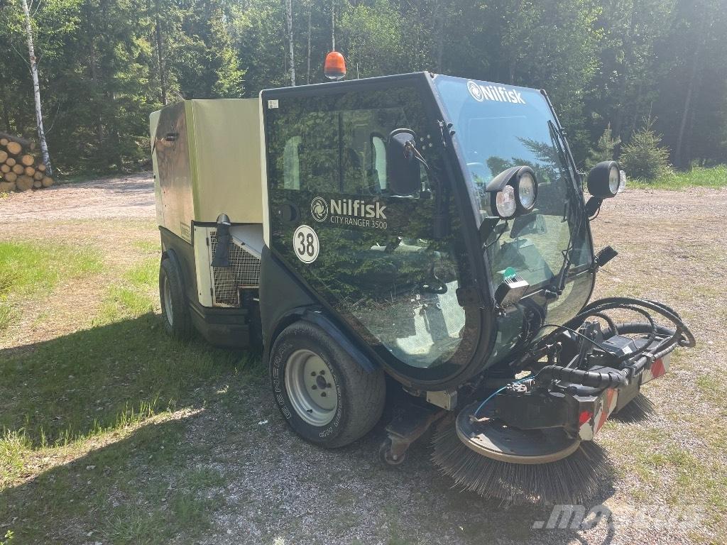 Nilfisk CR 3500 Barredoras