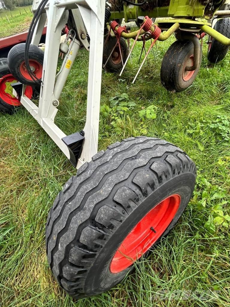CLAAS VOLTO 1100T Rastrilladoras y rastrilladoras giratorias