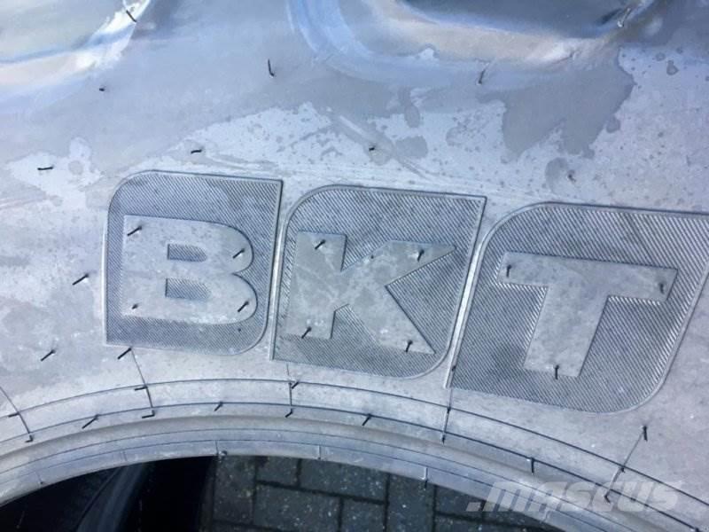 BKT 520/70 R 38 Ruedas