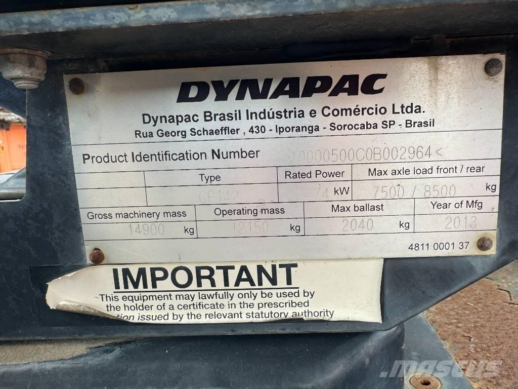 Dynapac CP 142 Rodillos sobre neumáticos