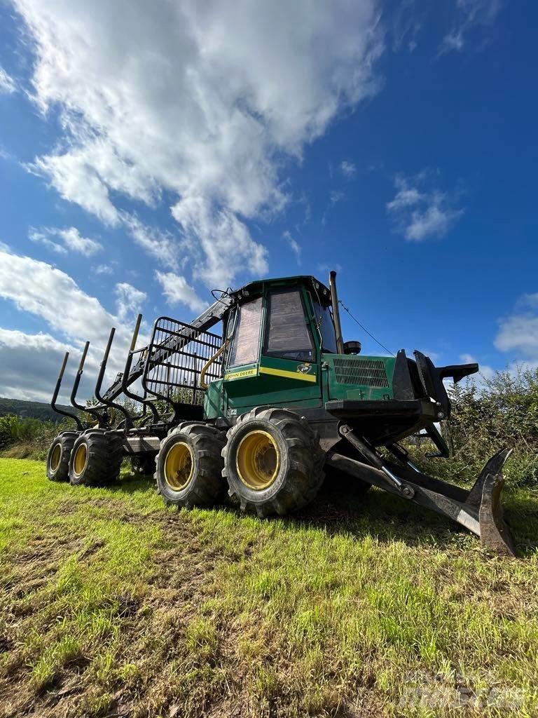 Timberjack 810 Transportadoras