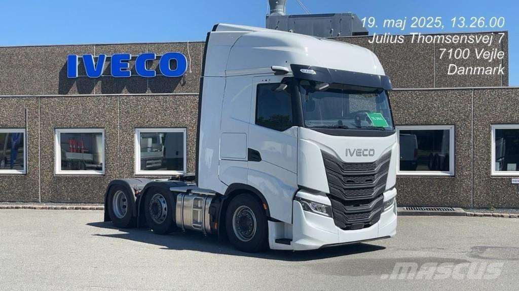 Iveco S-Way Camiones tractor