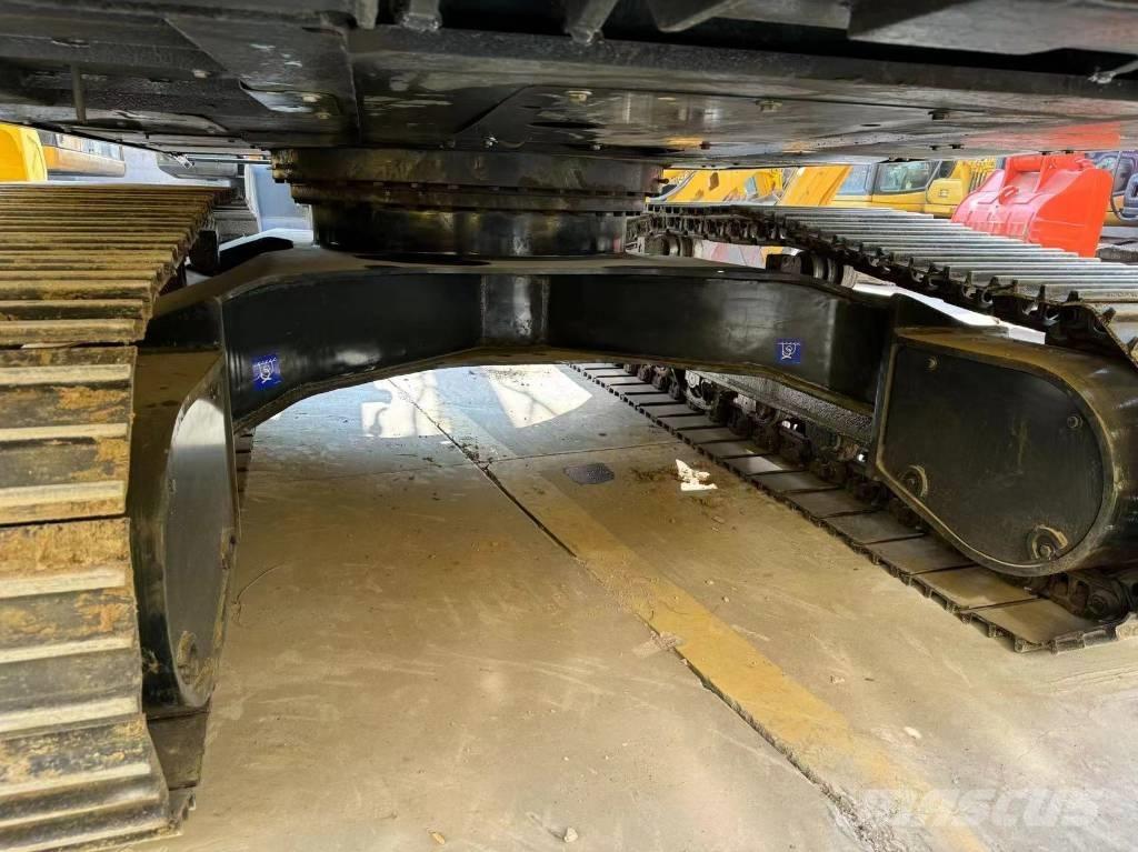 Hyundai R220LC-9S Excavadoras sobre orugas