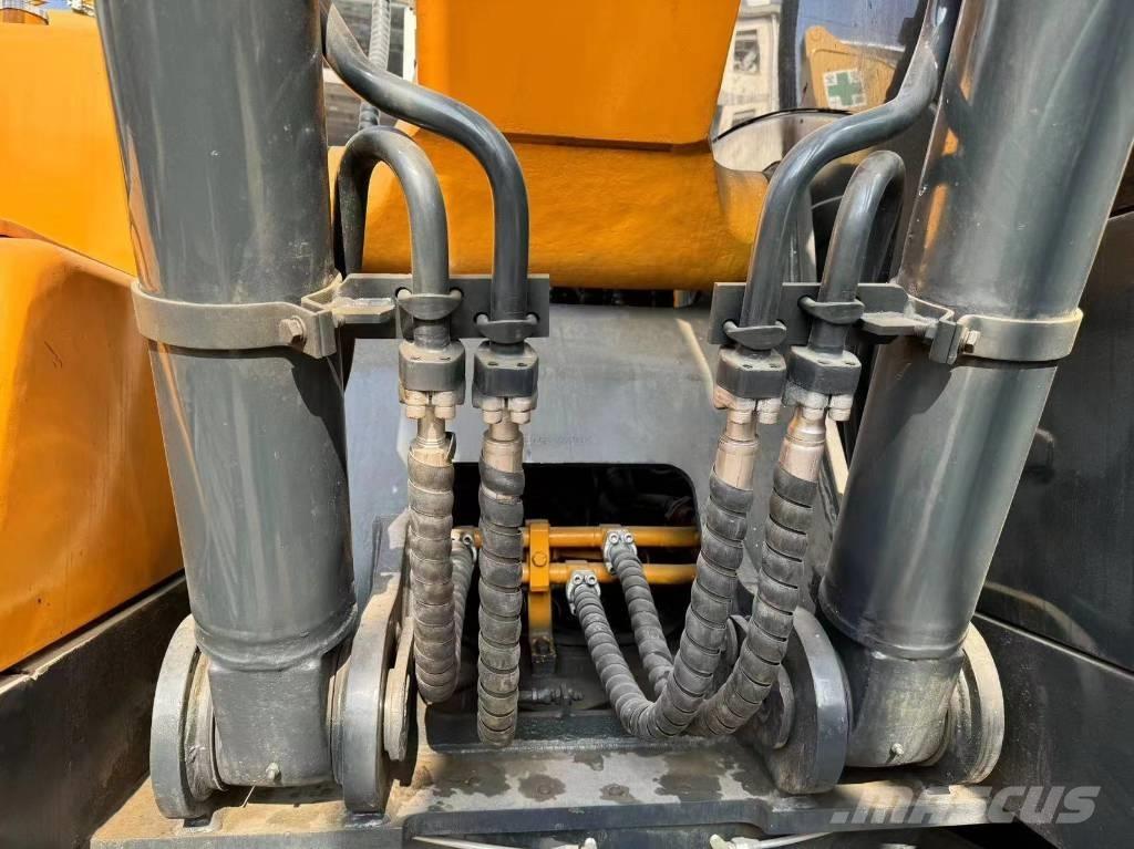 Hyundai R220LC-9S Excavadoras sobre orugas