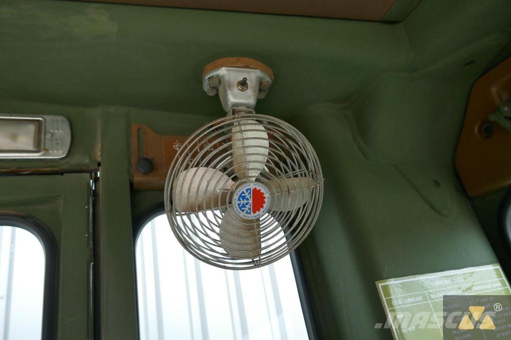 CAT 130G Ex-army Niveladoras