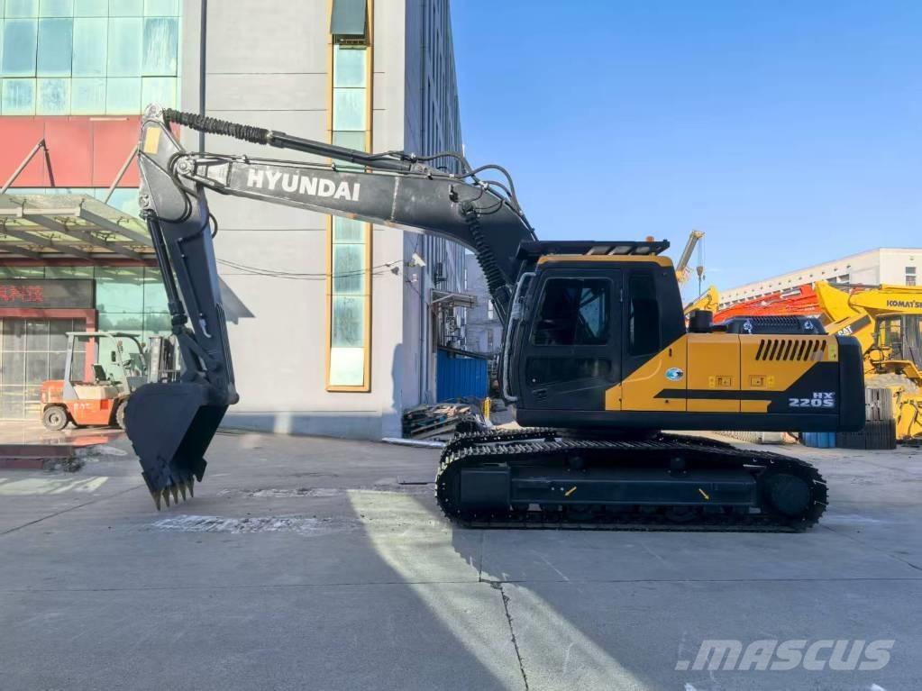 Hyundai HX 220 Excavadoras sobre orugas