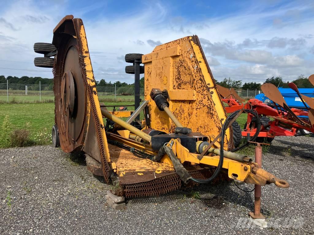 Mcconnell 620 Segadoras y cortadoras de hojas para pasto