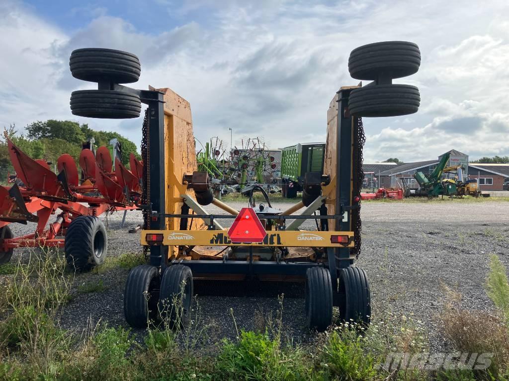 Mcconnell 620 Segadoras y cortadoras de hojas para pasto