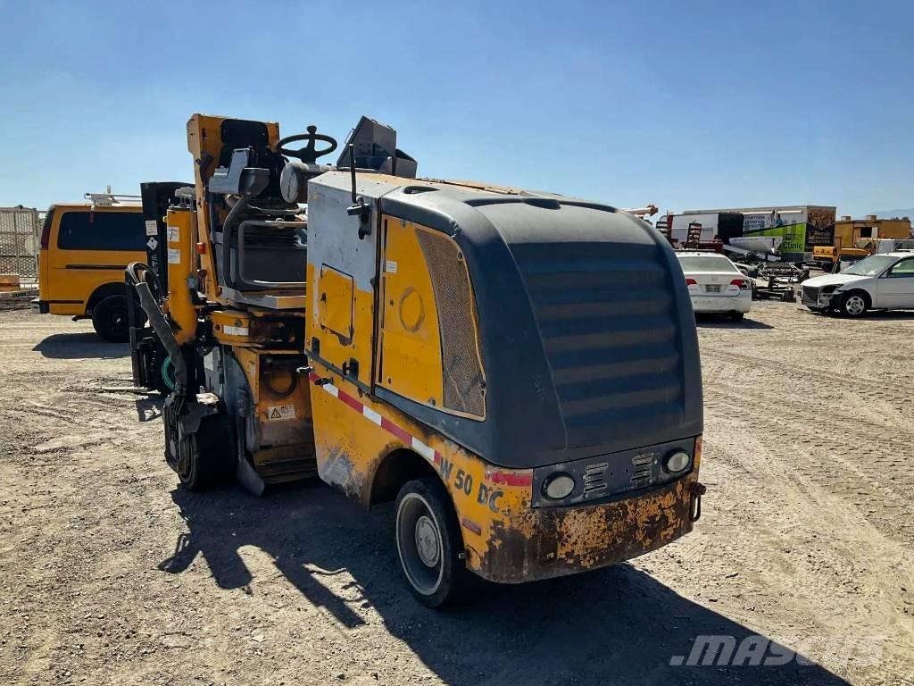 Wirtgen W 50 DC Fresadoras de asfalto