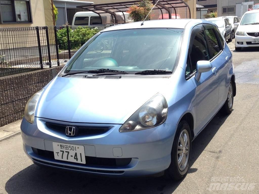 Honda LA-GD1 Carros