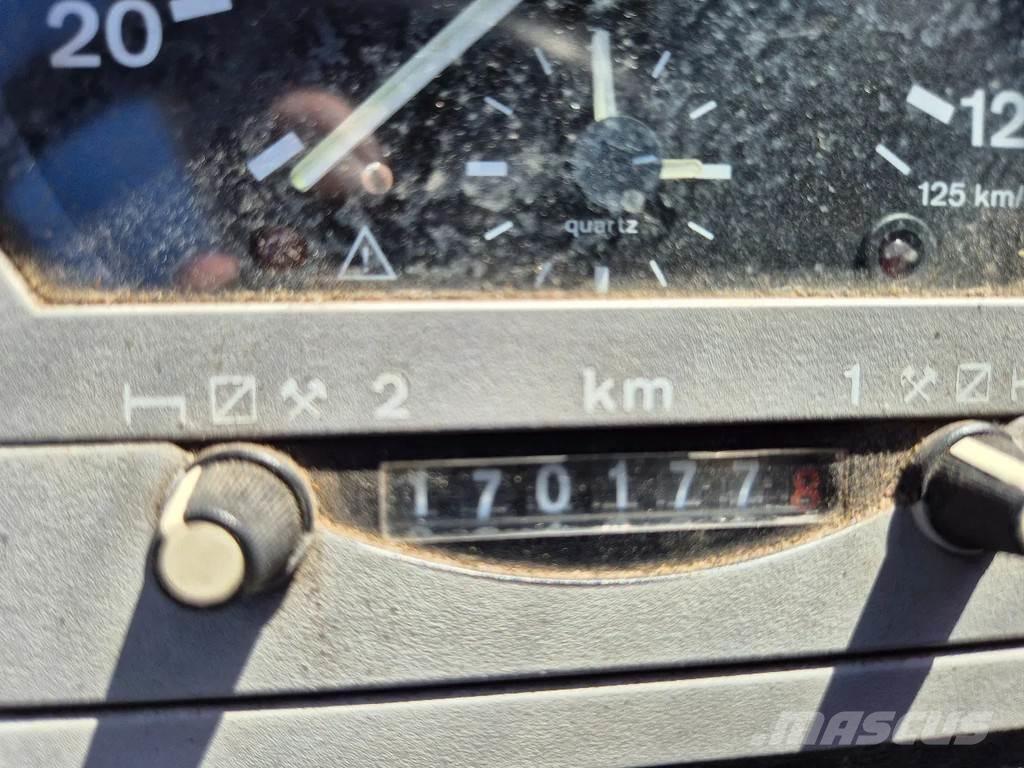 MAN LE 2000 Camiones con chasís y cabina