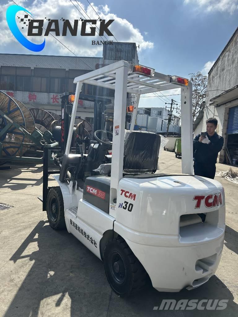 TCM FD30T3C Camiones diesel