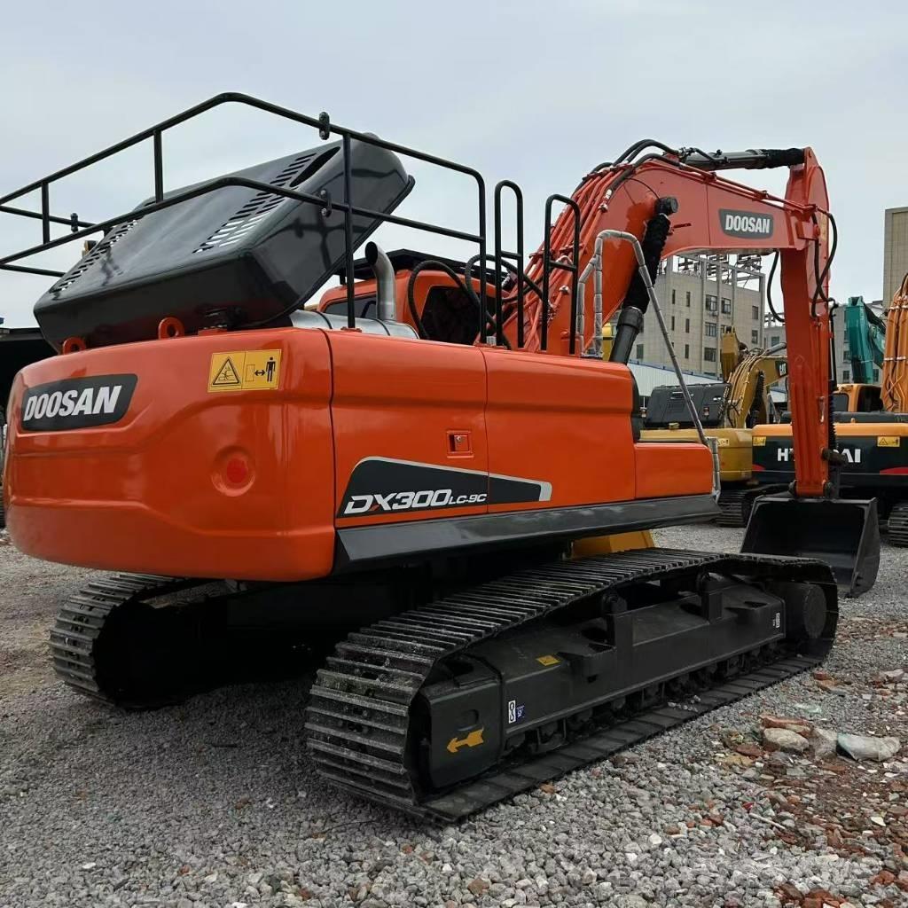 Doosan 300LC-9C Excavadoras sobre orugas