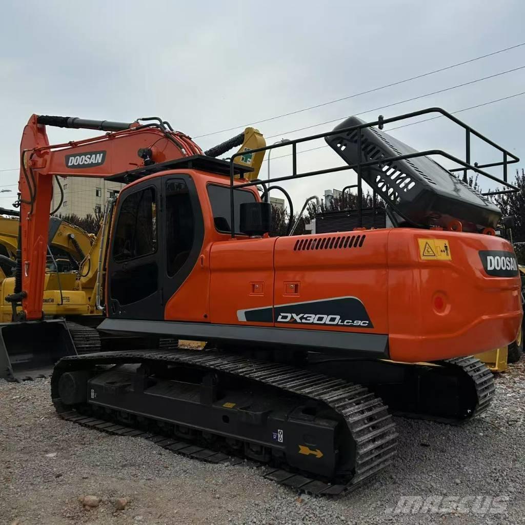 Doosan 300LC-9C Excavadoras sobre orugas