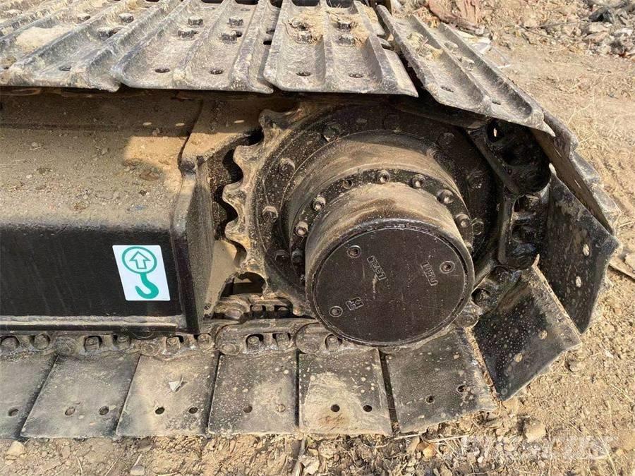 Hitachi EX75 Excavadoras sobre orugas