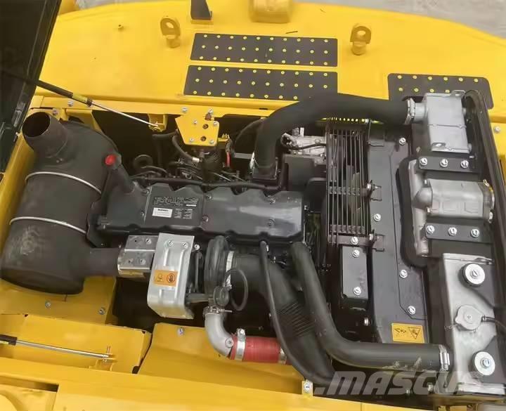 Komatsu PC220-8 Excavadoras sobre orugas