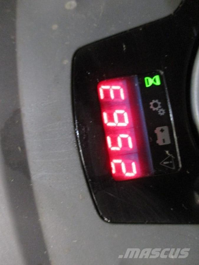 Toyota SPE120 Montacargas con plataformas de baja elevación