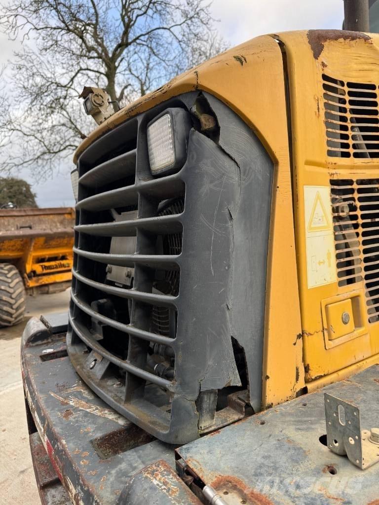 Komatsu WA 200-5 Cargadoras sobre ruedas