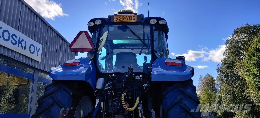 New Holland T 5.115 Tractores