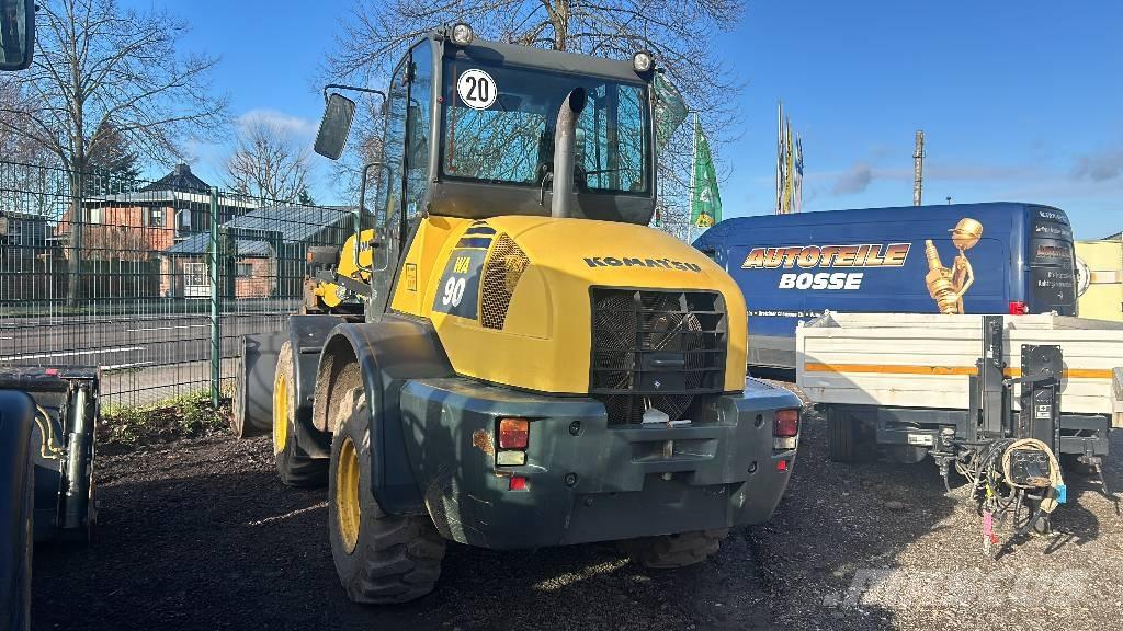 Komatsu WA 90 Cargadoras sobre ruedas