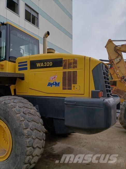 Komatsu WA 320 Cargadoras sobre ruedas