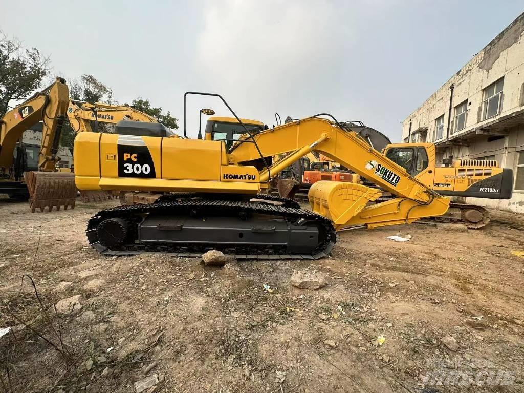 Komatsu PC 300 Excavadoras sobre orugas