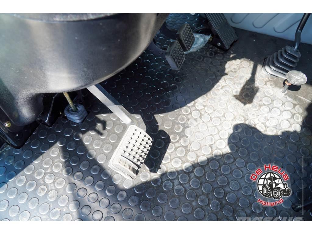 YTO NMF554C Tractores