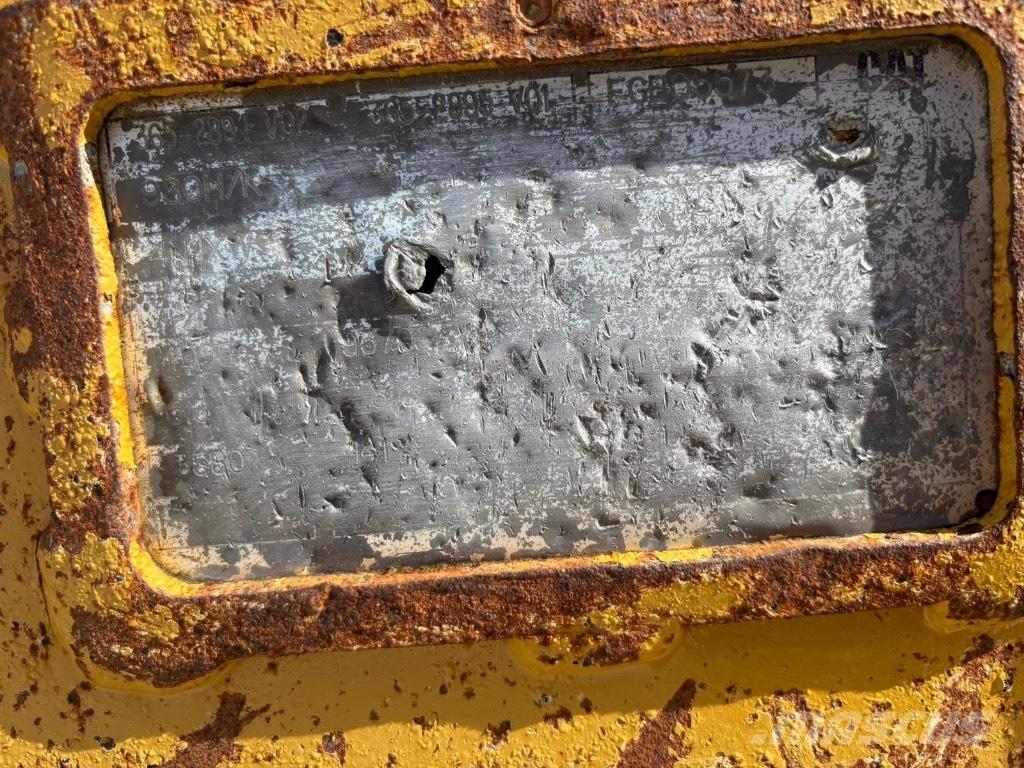 CAT 980 Bucket Cucharones