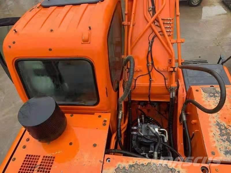 Doosan DX300LC Excavadoras sobre orugas