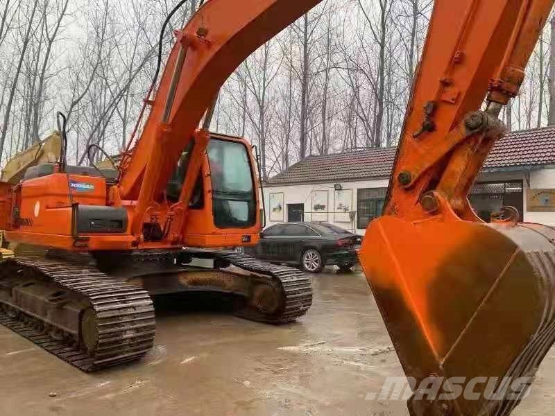 Doosan DX300LC Excavadoras sobre orugas