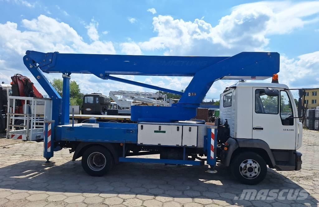 Bison TKA 30 KS Plataformas sobre camión