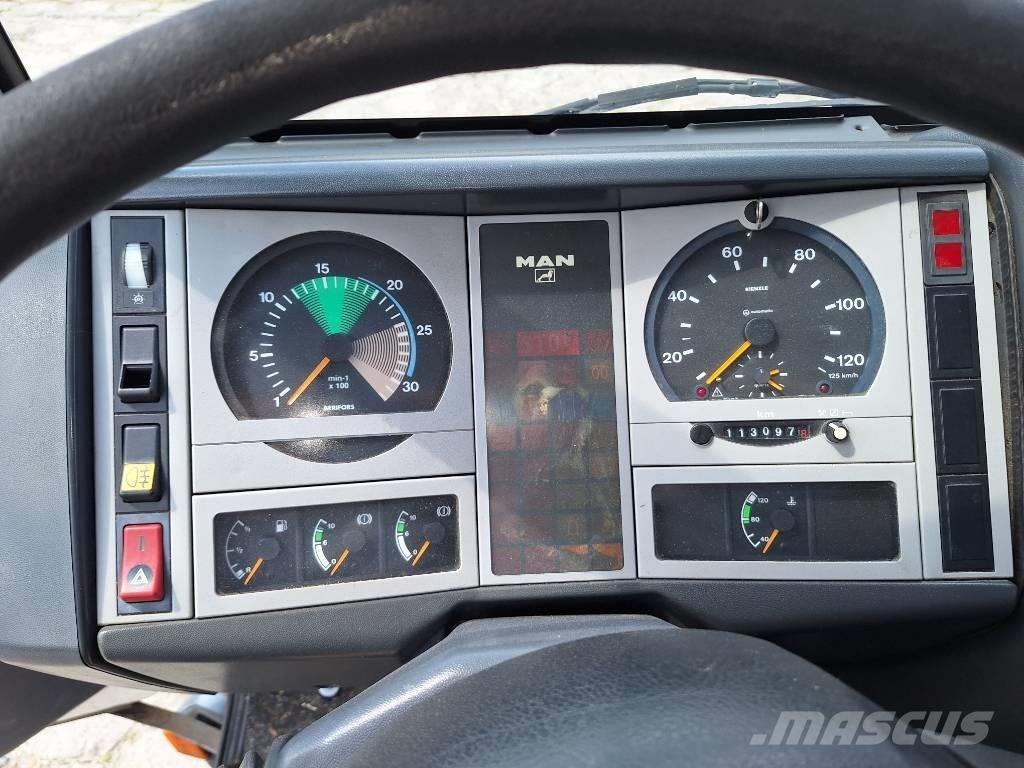 Bison TKA 30 KS Plataformas sobre camión