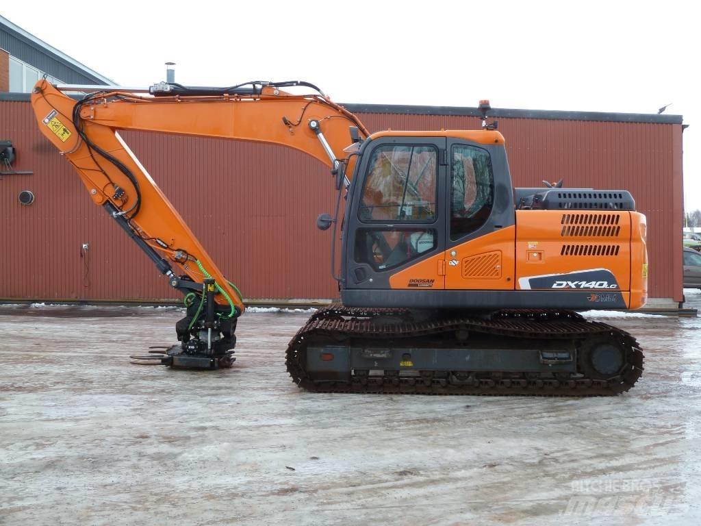 Doosan DX140LC-5 Excavadoras sobre orugas