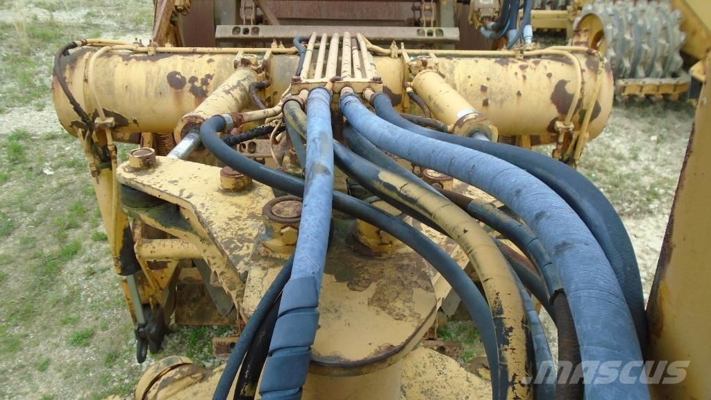 International 412B Raspadoras